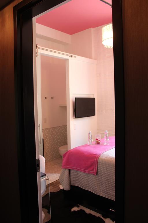 Baystreet Hotel/Motel Торонто Стая снимка